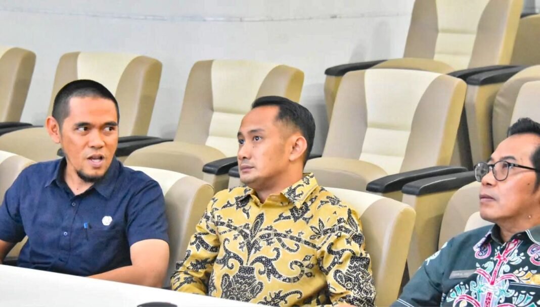 03075f84-f404-4eca-9eb7-12664e677393