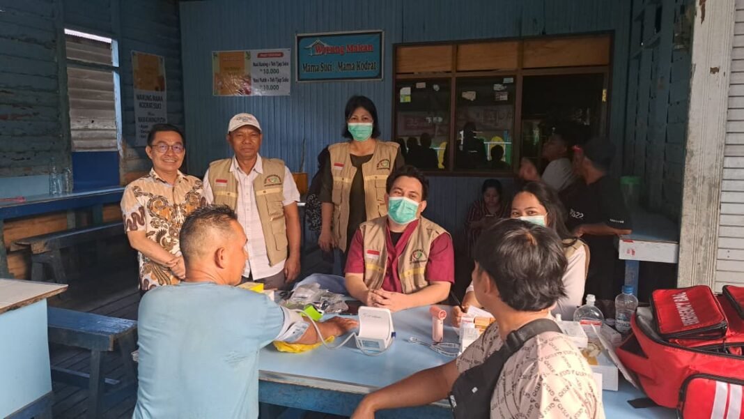 Kadinkes Palangka Raya Tinjau Lokasi Kebakaran Gang Sari, Pastikan Pelayanan Kesehatan Pengungsi-EnterKal