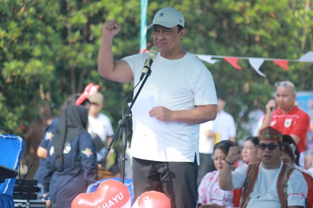 Edy Pratowo Buka Lomba Tradisional dan Karaoke HUT ke-81 RI di Kalteng_EnterKal
