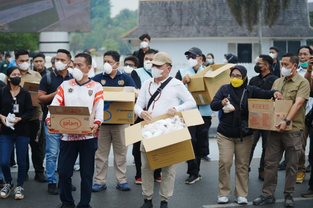 Gubernur Kalteng Perluas Pembagian Masker dan Air Bersih Hadapi Dampak Karhutla