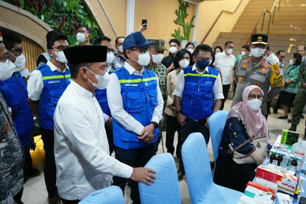Menkes Budi Gunadi Sadikin Tinjau Puskesmas dan Rumah Oksigen di Palangka Raya