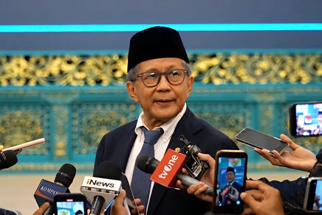 Dari Akademisi ke Istana, Rocky Gerung Kini Jadi Wantimpres-EnterKal